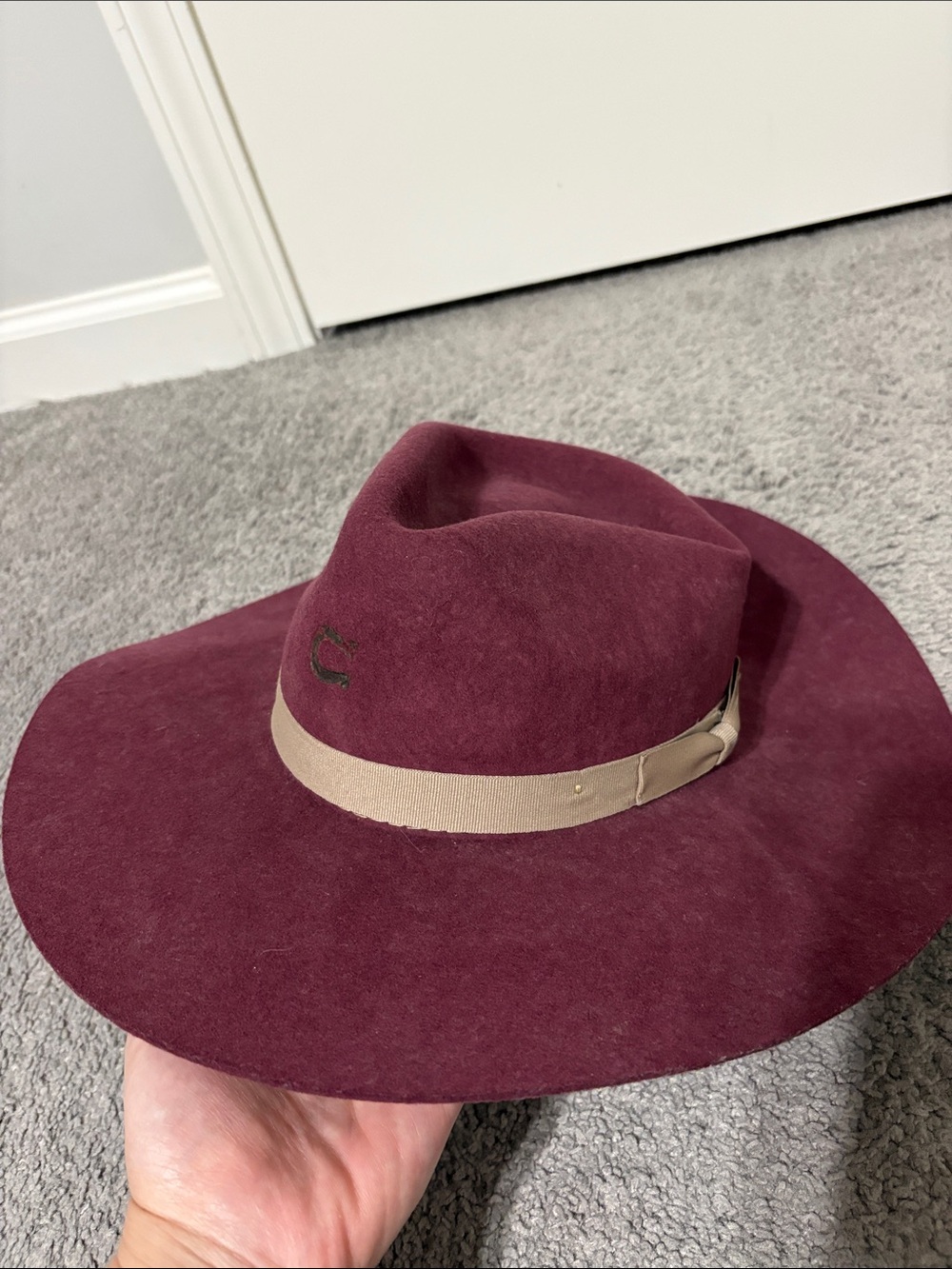 Charlie 1 Horse Highway hat in burgundy wool